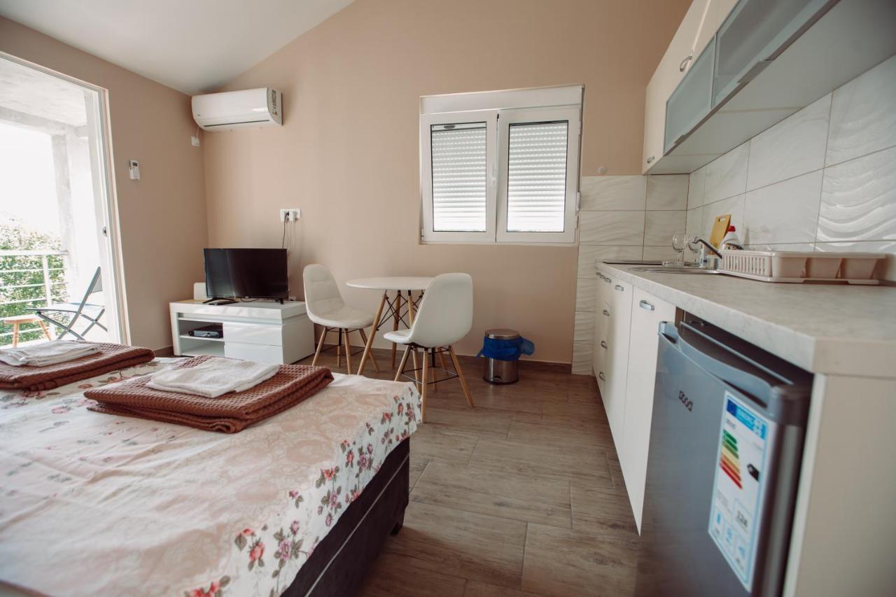 קוטור Apartmani Peko מראה חיצוני תמונה