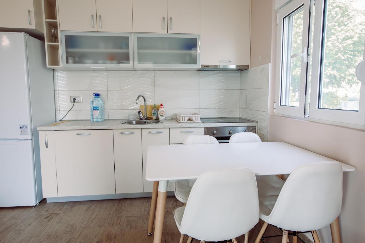 קוטור Apartmani Peko מראה חיצוני תמונה