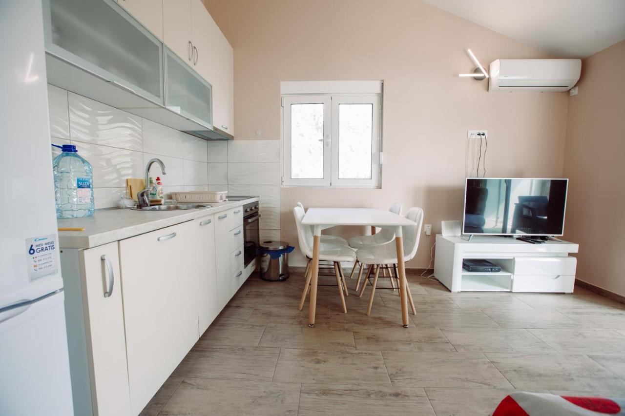 קוטור Apartmani Peko מראה חיצוני תמונה